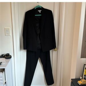 Dylan Gray Black 2-Piece Suit Set Blazer Size 2 Pants Size 0 Work Office